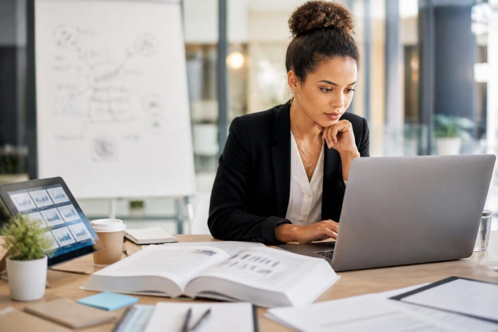 découvrez quelles formations commerciales choisir pour booster votre carrière et progresser efficacement dans le secteur commercial.